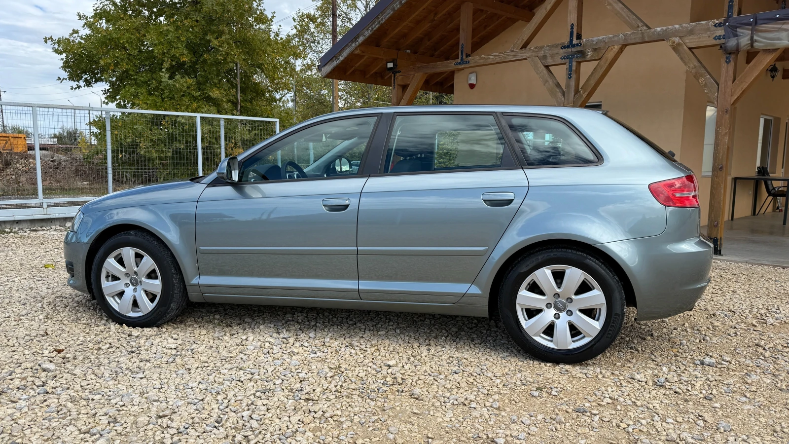 Audi A3 1.9TDI-105к.с.-5скорости-НОВ ВНОС ОТ ИТАЛИЯ - изображение 6