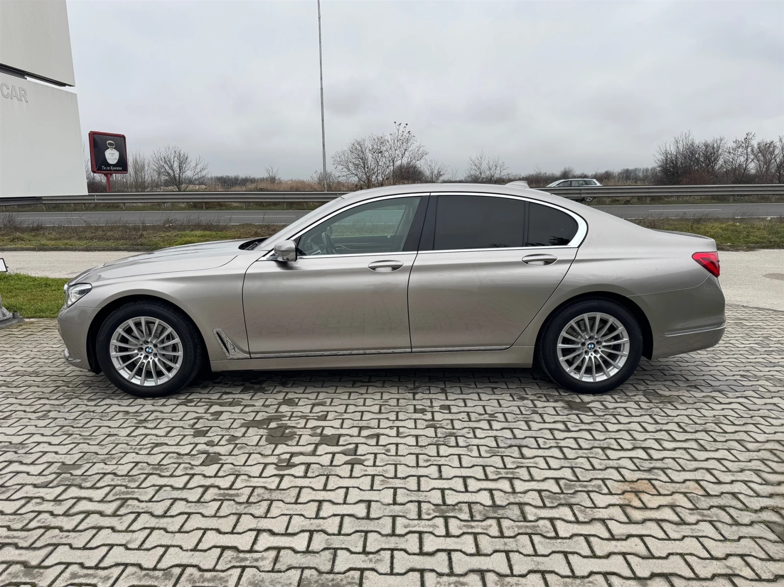 BMW 740 xDrive - изображение 3