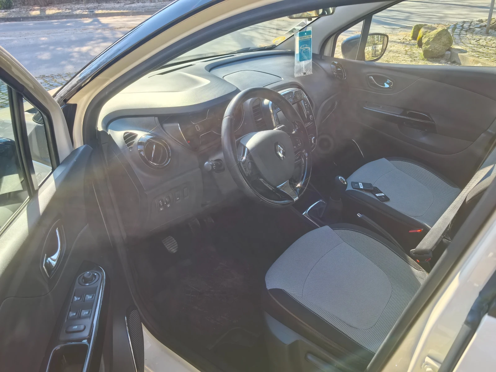 Renault Captur 1.5dCi ������ | Mobile.bg � ����������� 10