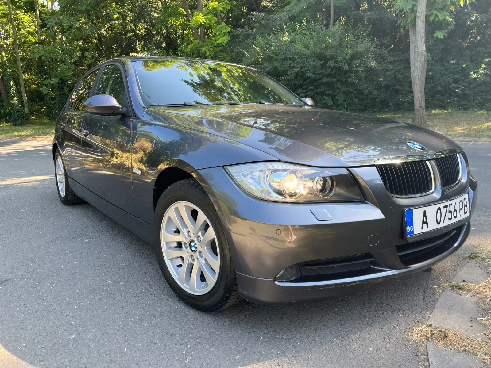 BMW 320 320i, снимка 3 - Автомобили и джипове - 54003222