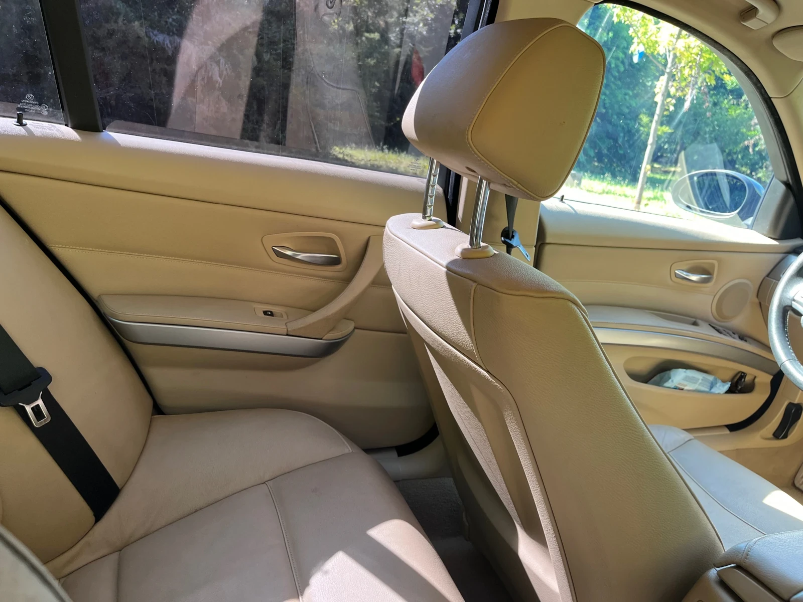 BMW 320 320i, снимка 12 - Автомобили и джипове - 54003222