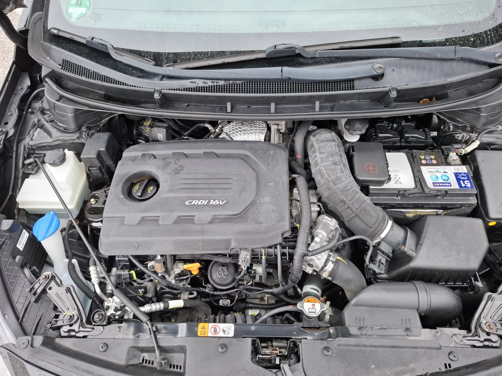 Hyundai I30 1.6 CRDi* АВТОМАТИК* CAMERA* NAVI* LED, снимка 14 - Автомобили и джипове - 54216136