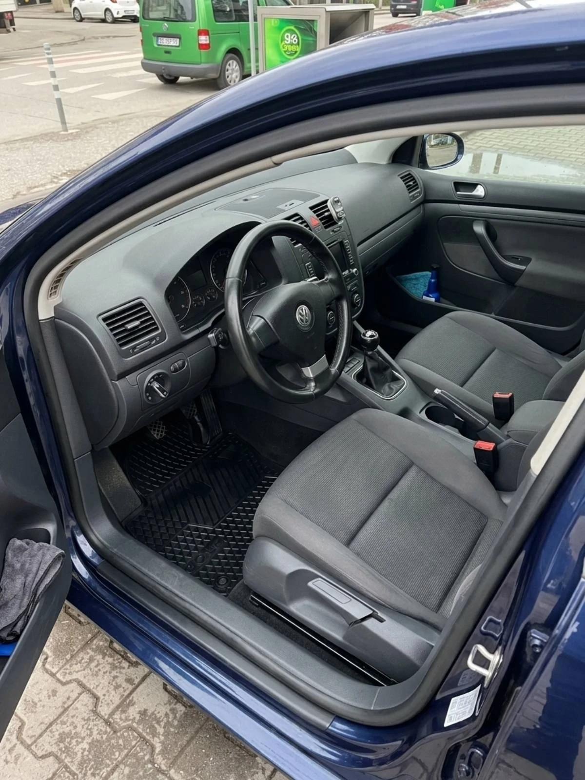 VW Golf, снимка 7 - Автомобили и джипове - 54366895