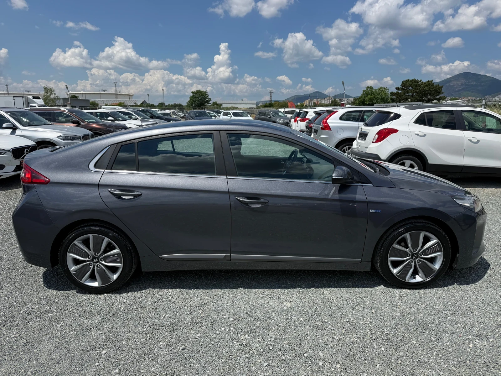 Hyundai Ioniq (КАТО НОВА)^(ХИБРИД), снимка 4 - Автомобили и джипове - 54657101
