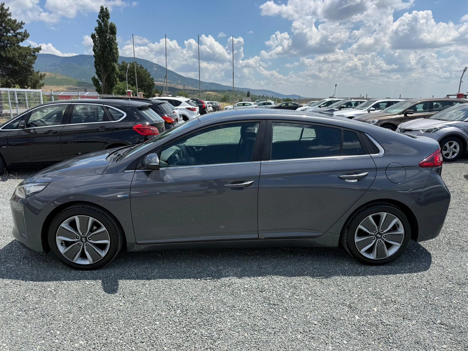 Hyundai Ioniq (КАТО НОВА)^(ХИБРИД), снимка 10 - Автомобили и джипове - 54657101
