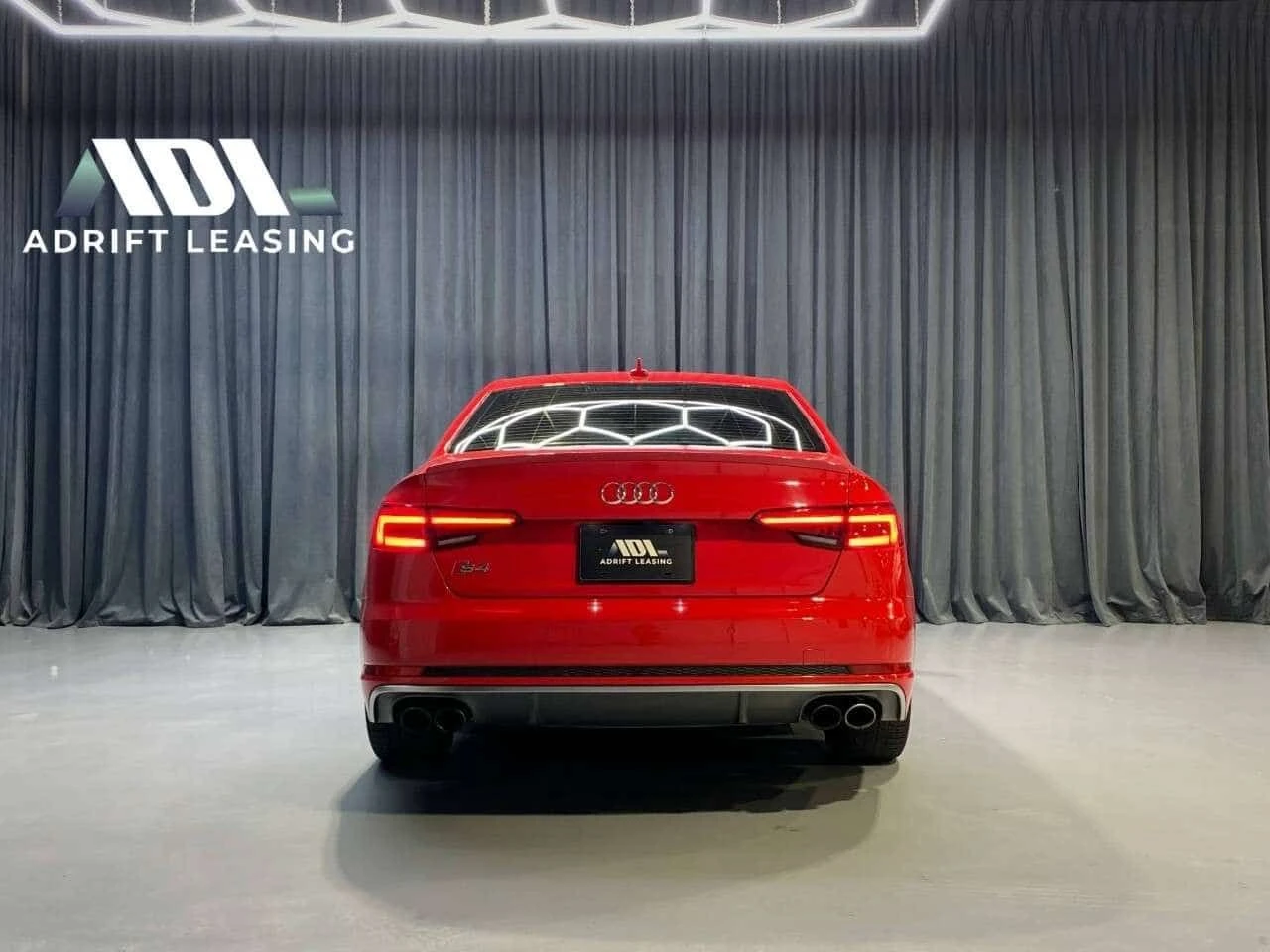 Audi S4 * 3.0 TFSI quattro Technik tiptronic * CARFAX * ЦЕ, снимка 6 - Автомобили и джипове - 54856365