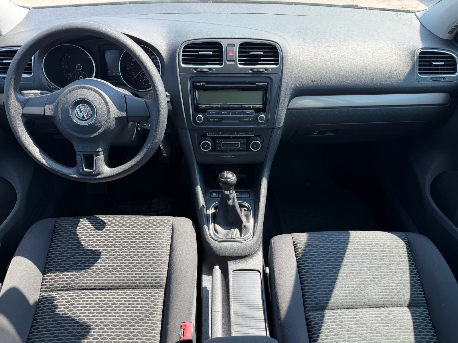 VW Golf 1.6/90кс 118000км EVRO5A КЛИМАТРОНИК, снимка 11 - Автомобили и джипове - 54995236