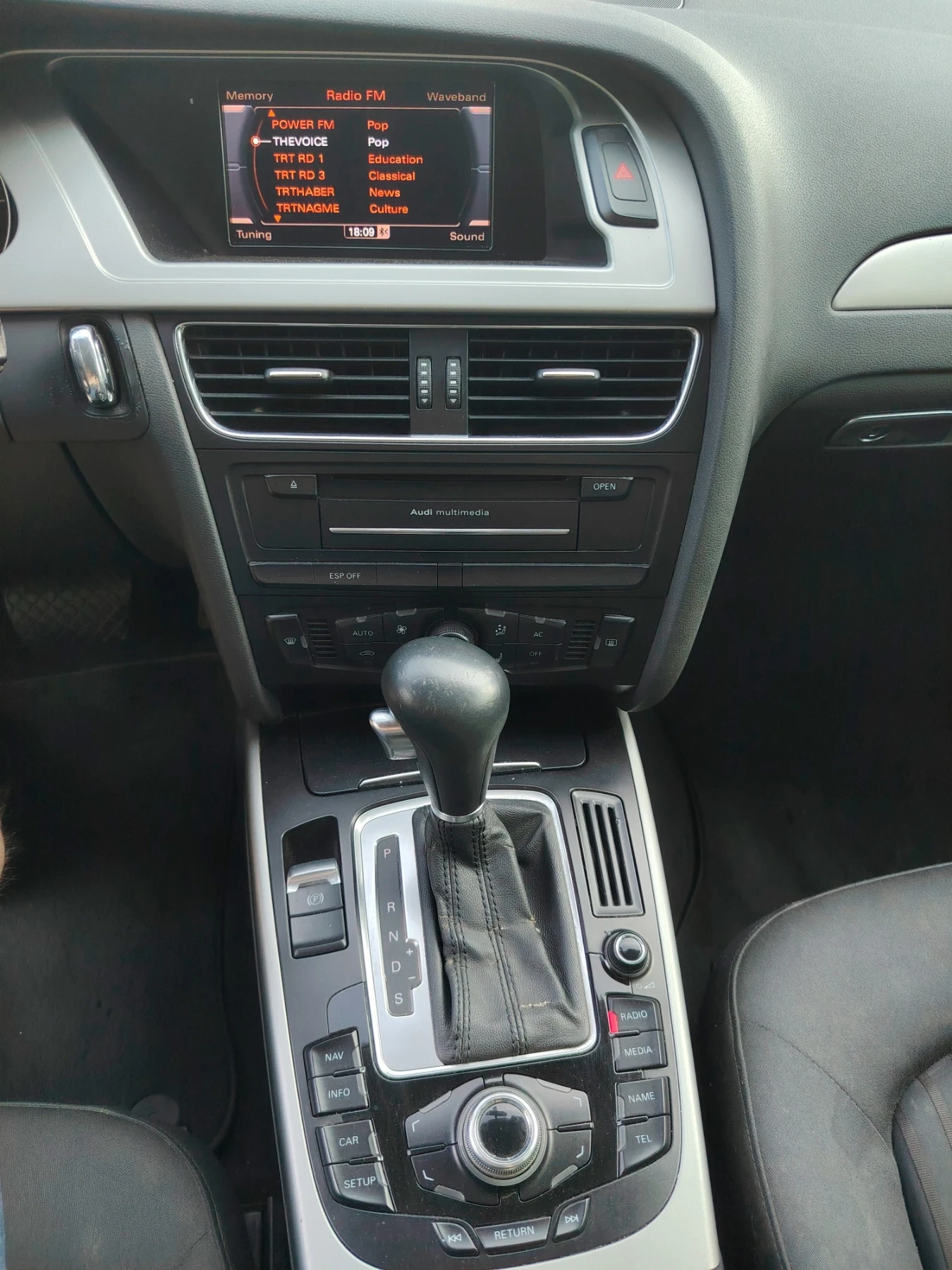 Audi A4 B8, снимка 6 - Автомобили и джипове - 55051224