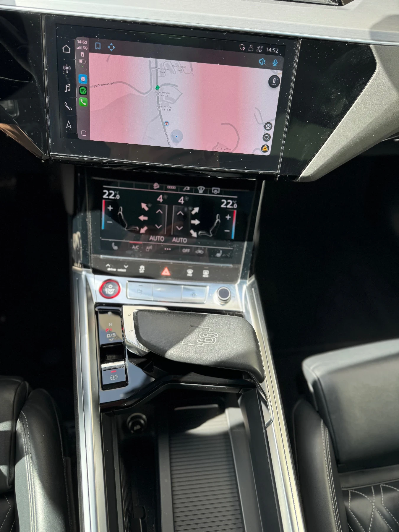 Audi E-Tron S Sportback, снимка 14 - Автомобили и джипове - 55876634