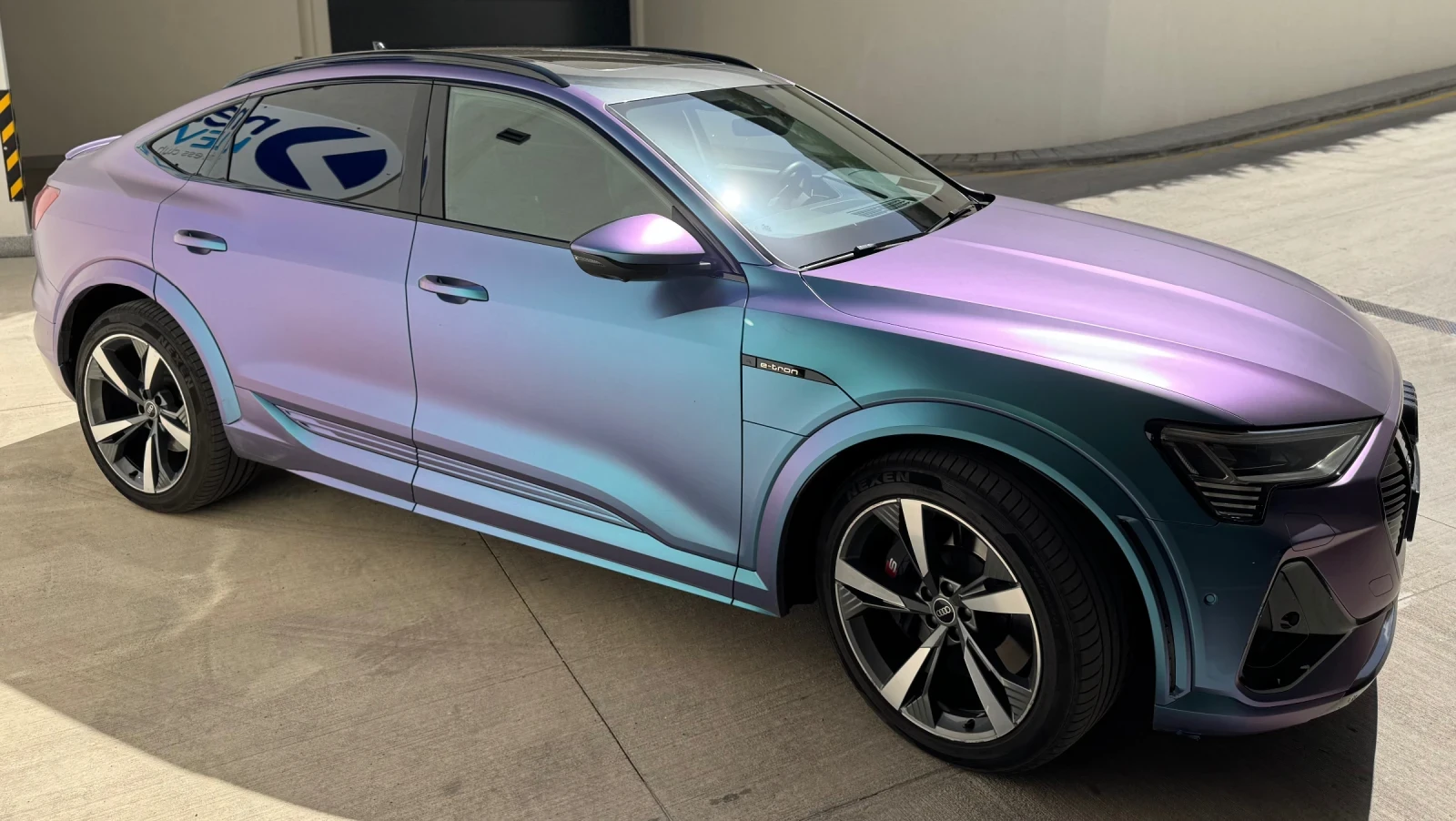 Audi E-Tron S Sportback, снимка 2 - Автомобили и джипове - 55876634
