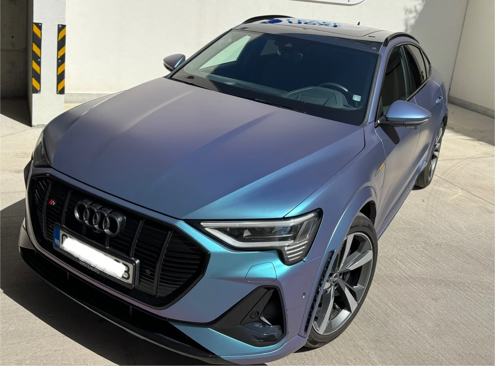 Audi E-Tron S Sportback, снимка 3 - Автомобили и джипове - 55876634