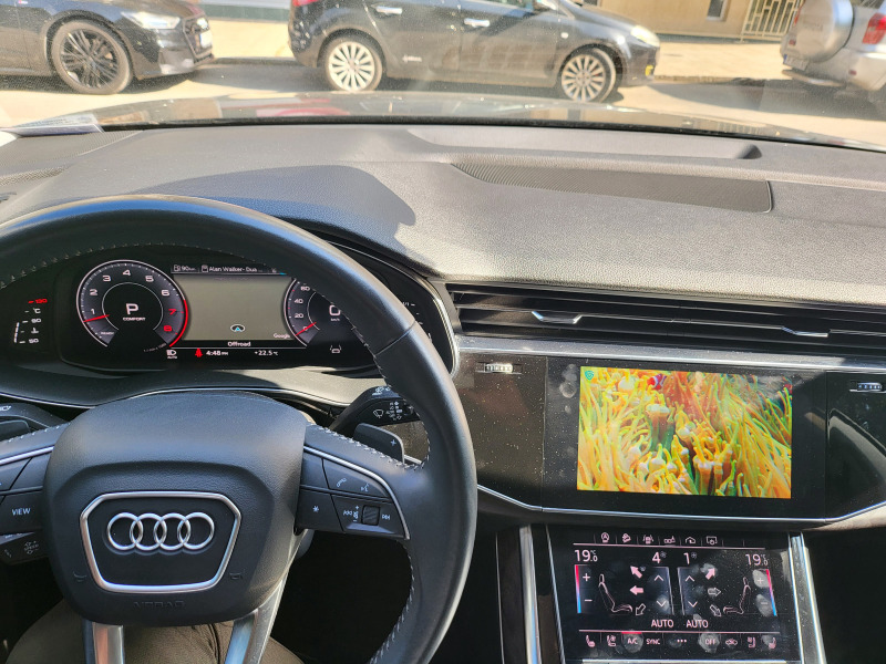 Audi Q8 Premium, Panorama, WAZE, снимка 13 - Автомобили и джипове - 46364516