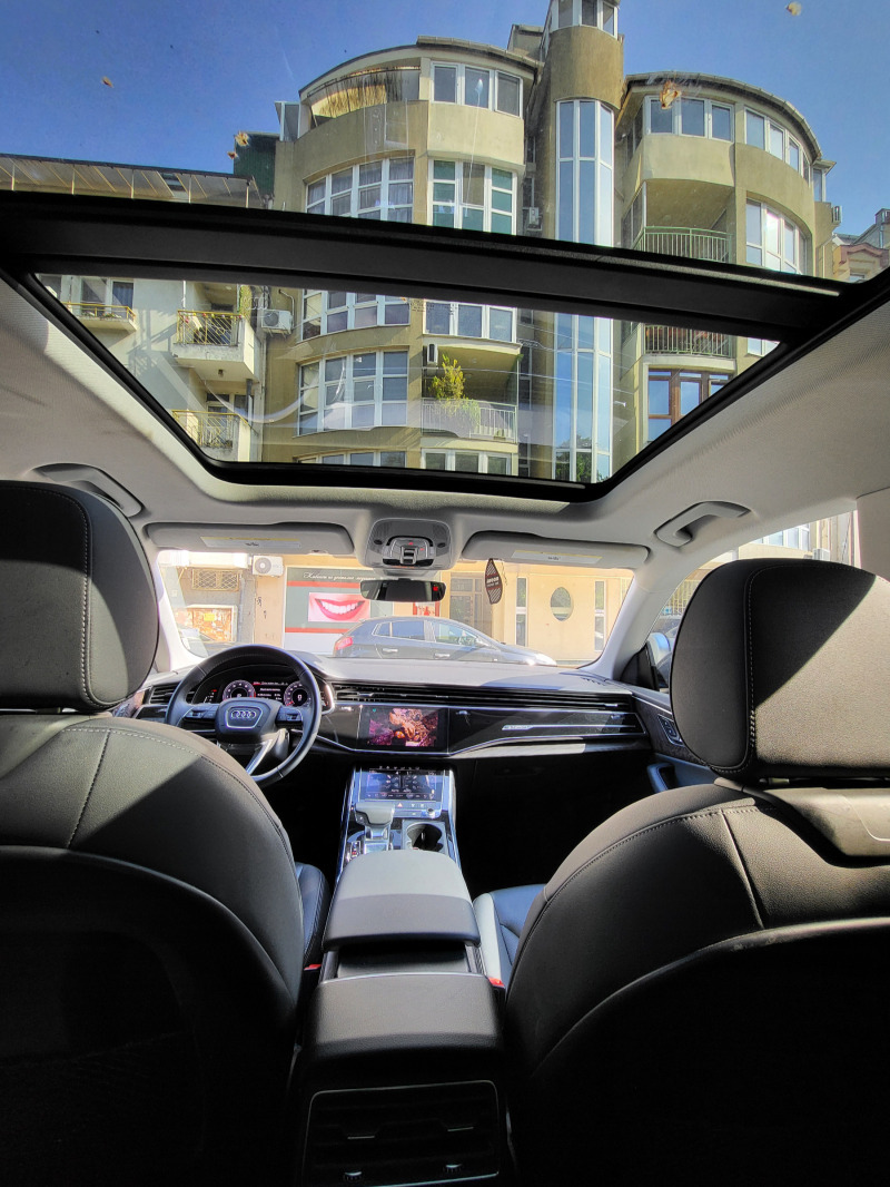 Audi Q8 Premium, Panorama, WAZE, снимка 11 - Автомобили и джипове - 46364516