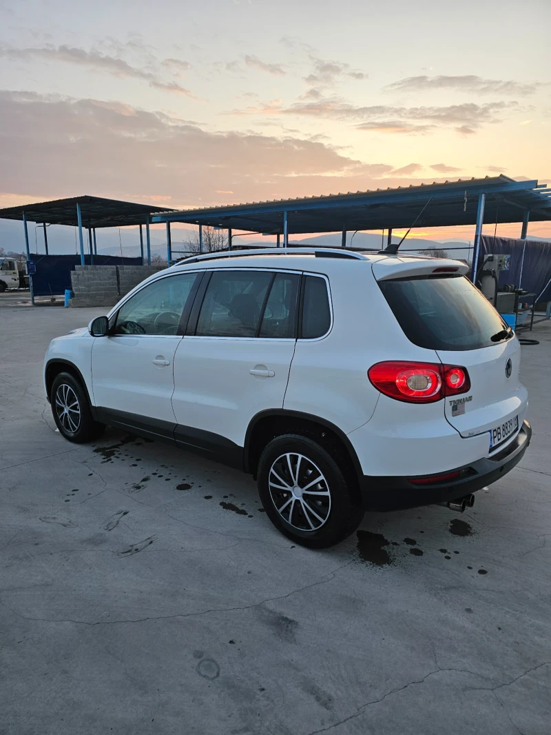 VW Tiguan, снимка 4 - Автомобили и джипове - 49155615