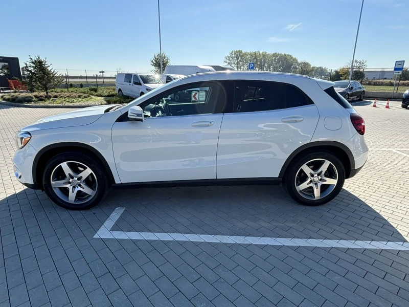 Mercedes-Benz GLA 250 AMG, снимка 2 - Автомобили и джипове - 49393769