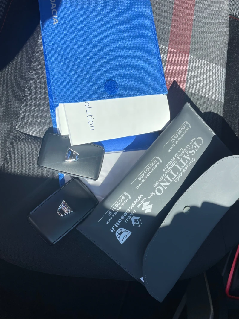 Dacia Duster 1.6 Бензин ГАЗ RED-line, снимка 15 - Автомобили и джипове - 52122393