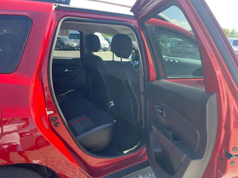 Dacia Duster 1.6 Бензин ГАЗ RED-line, снимка 10 - Автомобили и джипове - 52122393