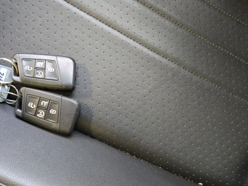 VW Tiguan * COMFORTLINE R LINE BLACK EDITION * CARFAX * БЕЗ , снимка 7 - Автомобили и джипове - 52801151