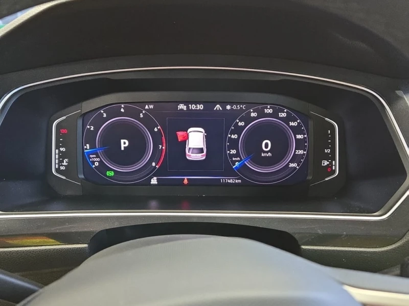 VW Tiguan * COMFORTLINE R LINE BLACK EDITION * CARFAX * БЕЗ , снимка 8 - Автомобили и джипове - 52801151