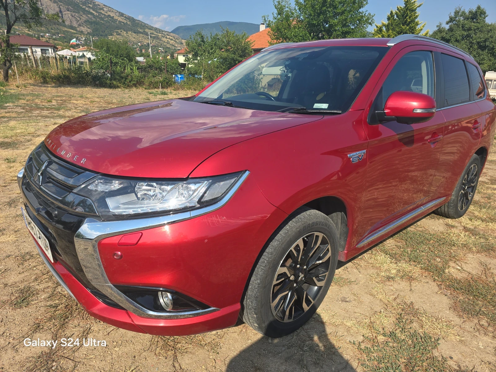 Mitsubishi Outlander Plug-in Hybrid  - изображение 2