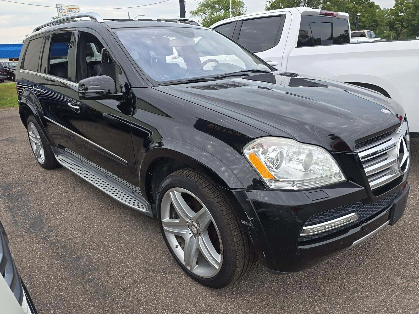 Mercedes-Benz GL 500 AMG* HARMAN* PANO* 7МЕСТА* ОБДУХ* KEYLESS* КАТО НО - изображение 2