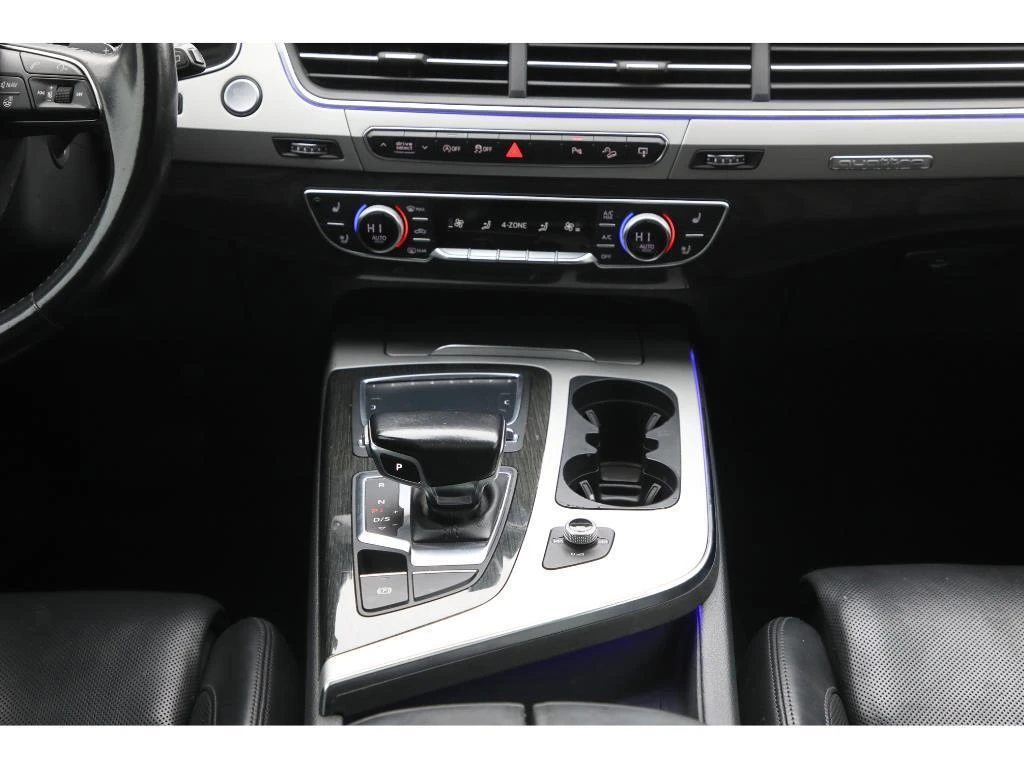 Audi Q7 Technik* 3xSline* HUD* Distr* Digital* Масаж* Обду - изображение 10