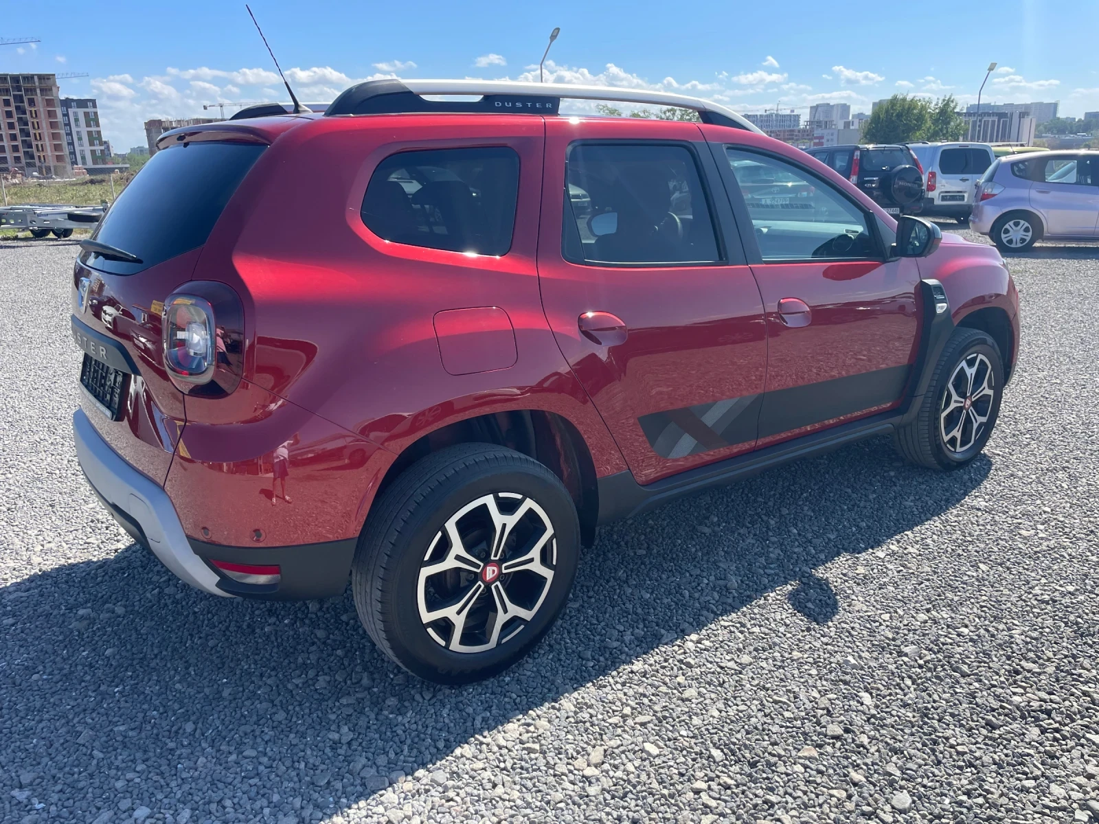 Dacia Duster 1.6 Бензин ГАЗ RED-line - изображение 5