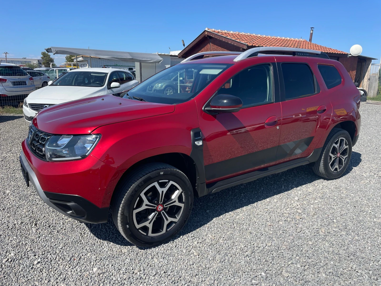 Dacia Duster 1.6 Бензин ГАЗ RED-line - изображение 2
