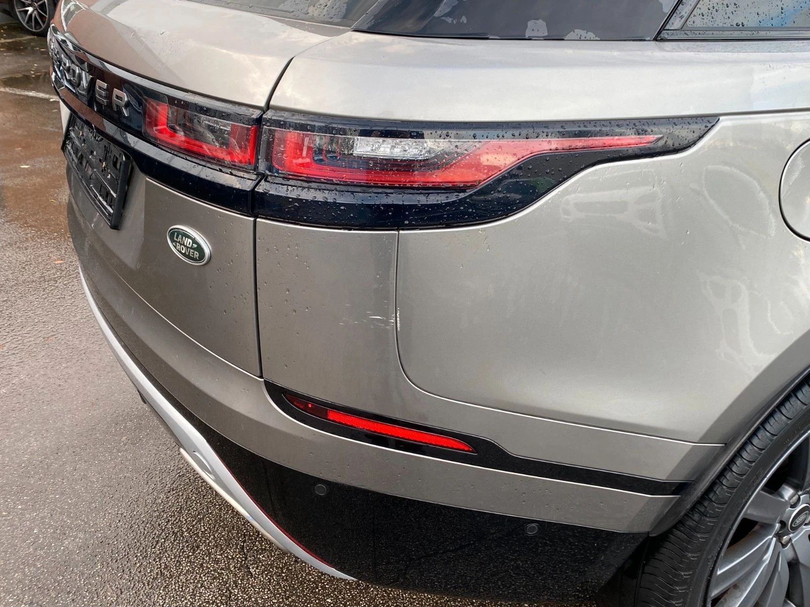Land Rover Range Rover Velar, снимка 3 - Автомобили и джипове - 54383975