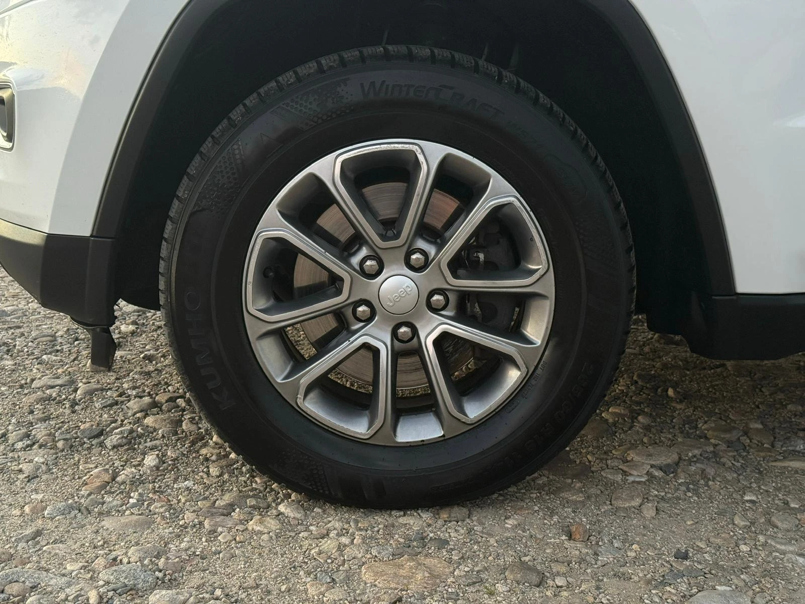 Jeep Grand cherokee 3.0 CRD 4x4/8ск/Навигация/Обслужен/Xenon/Лизинг, снимка 16 - Автомобили и джипове - 54708150