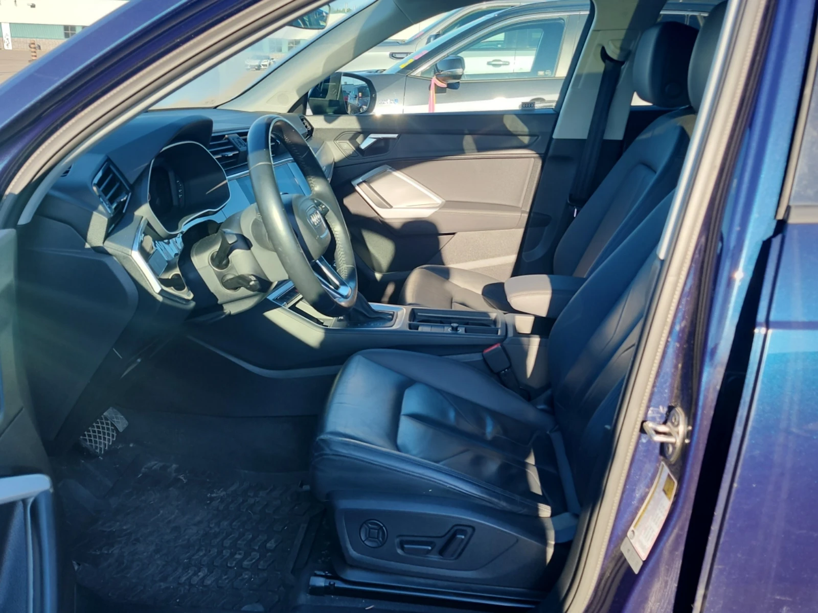 Audi Q3 KOMFORT, снимка 6 - Автомобили и джипове - 54992468
