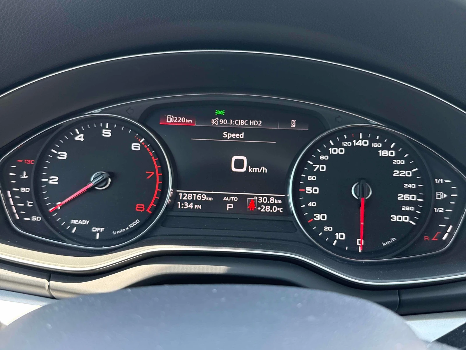 Audi Q5 QUATTRO * ГЛАВНО ПРЕДСТАВИТЕЛСТВО НА AUDI* , снимка 8 - Автомобили и джипове - 55832144