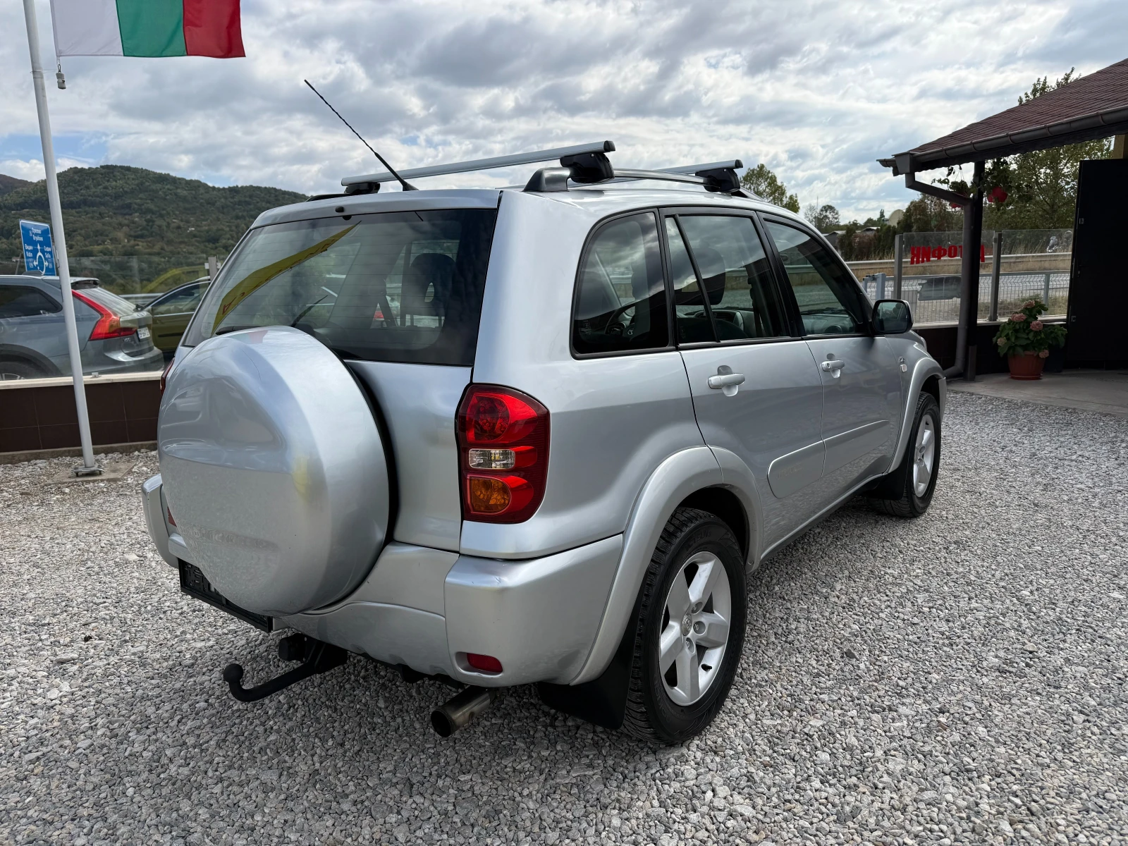 Toyota Rav4 2, 0 D-4D FACE LIFT !!КЛИМАТРОНИК !!, снимка 5 - Автомобили и джипове - 56303407