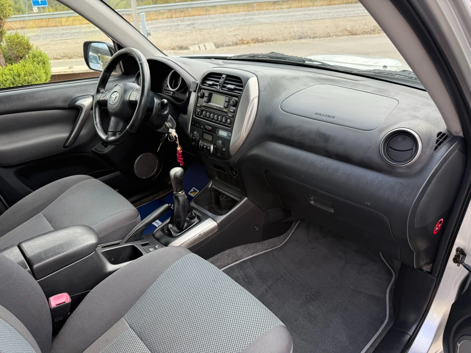 Toyota Rav4 2, 0 D-4D FACE LIFT !!КЛИМАТРОНИК !!, снимка 9 - Автомобили и джипове - 56303407