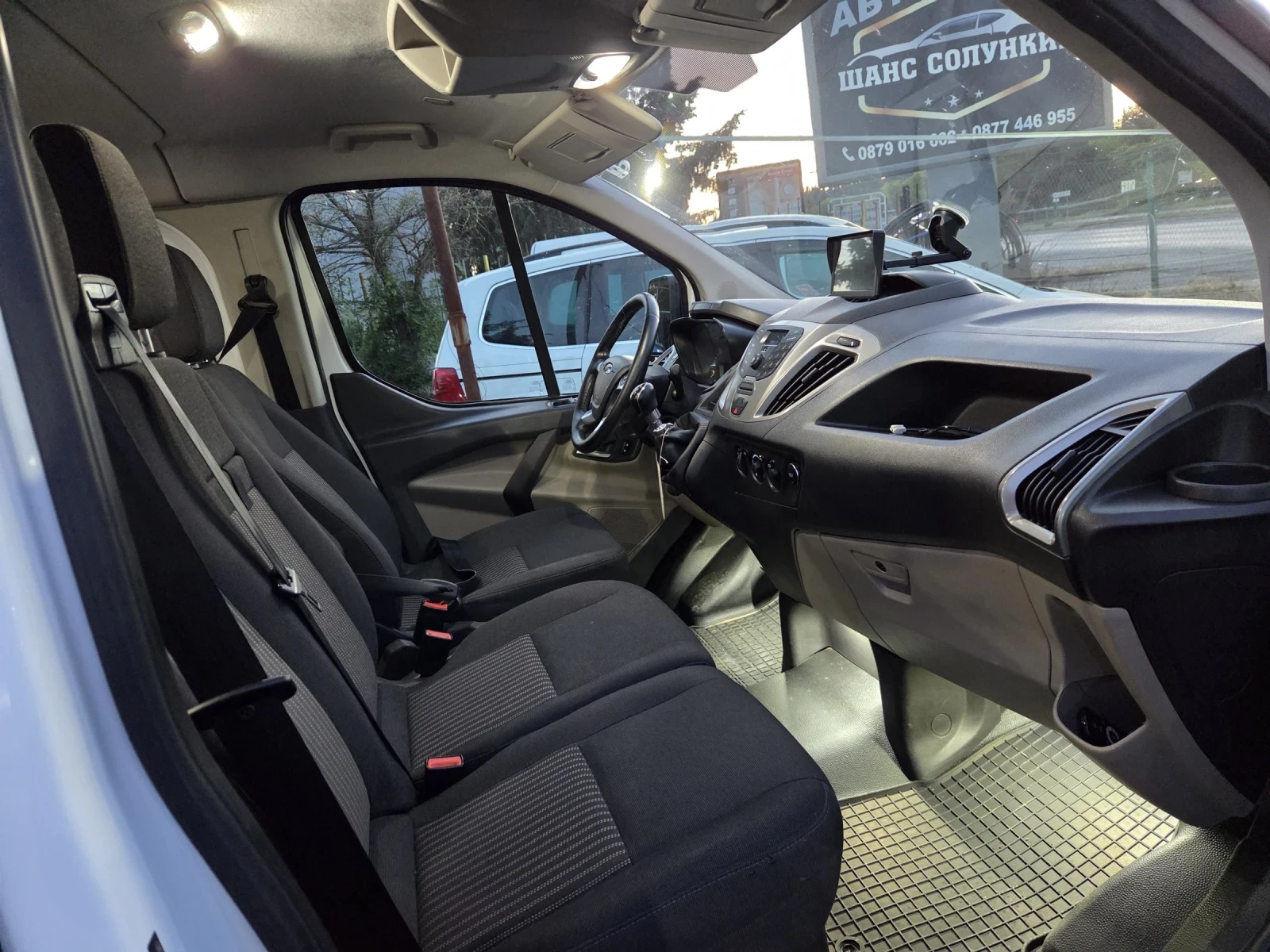Ford Transit Custom 2, 2 tdi 125, снимка 11 - Бусове и автобуси - 54563155