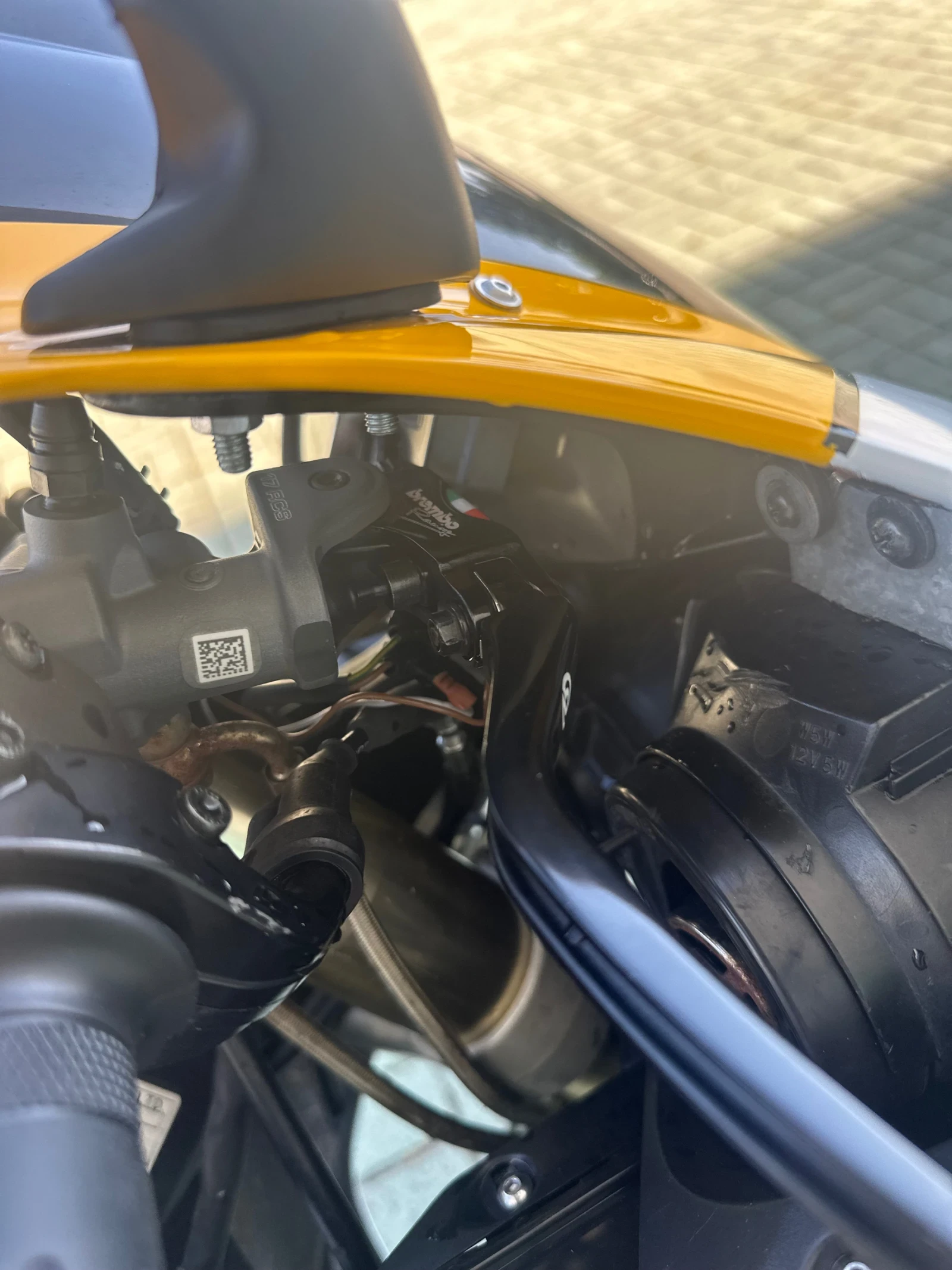 Yamaha YZF-R1, снимка 8 - Мотоциклети и мототехника - 55507286