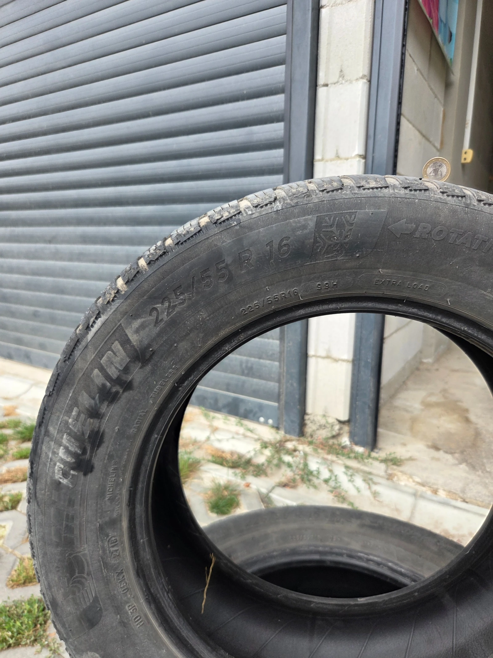 Гуми Зимни 225/55R16, снимка 4 - Гуми и джанти - 56180361