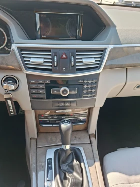 Mercedes-Benz E 220, снимка 7