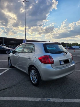 Toyota Auris 2.0 D-4D, снимка 2