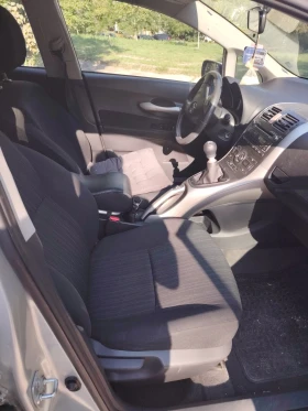Toyota Auris, снимка 12