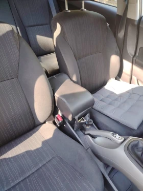 Toyota Auris, снимка 15
