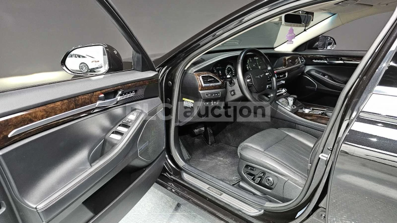 Genesis G90, снимка 6 - Автомобили и джипове - 47940542