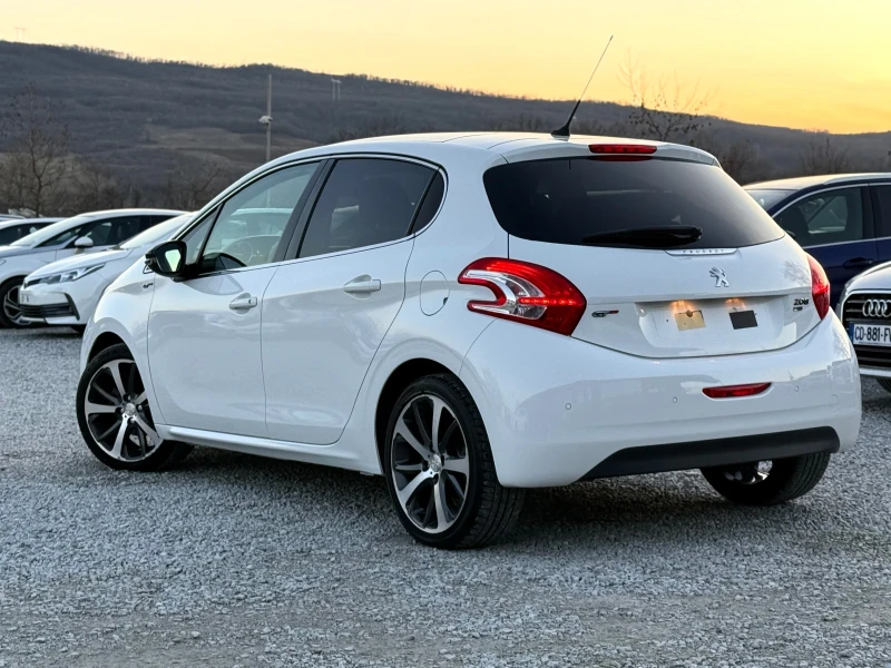 Peugeot 208 208 GT 1.6HDi 6ск. Пано Кожа Нави, снимка 3 - Автомобили и джипове - 48951970