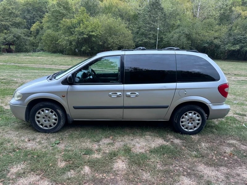 Chrysler Voyager Voyager 2.8 CRD, снимка 4 - Автомобили и джипове - 48999865