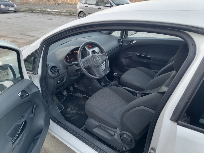 Opel Corsa 1.2 бензин, снимка 7 - Автомобили и джипове - 49032897