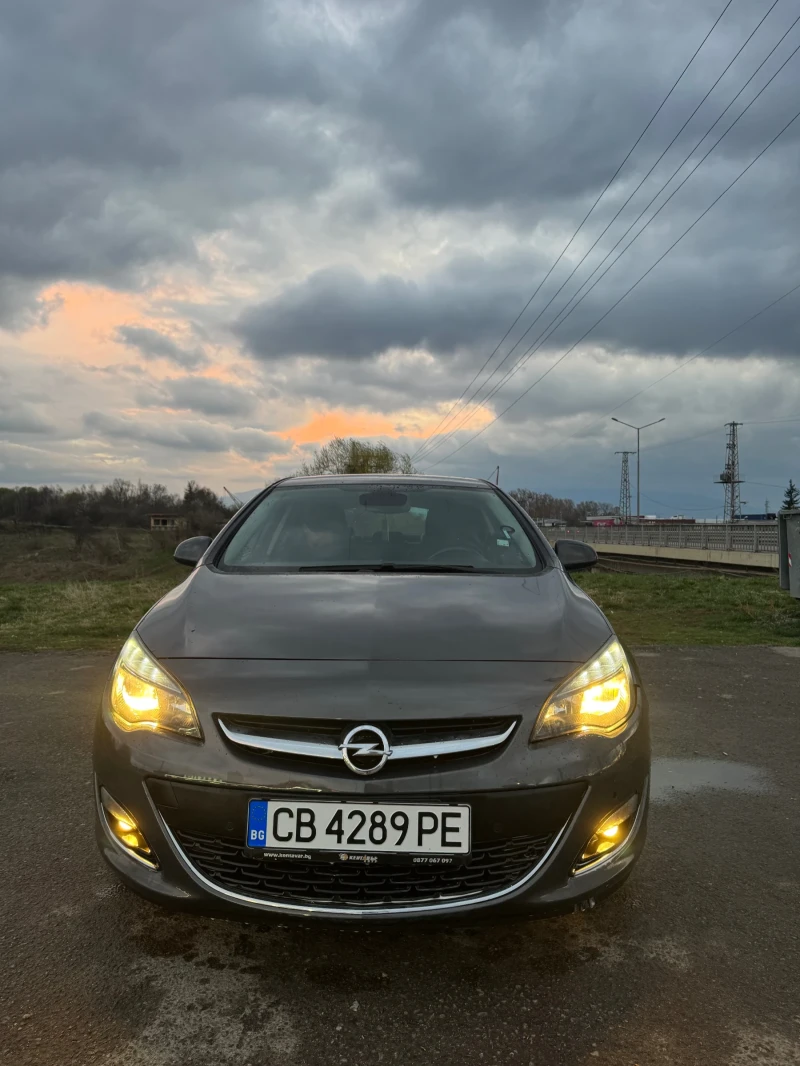 Opel Astra j, снимка 2 - Автомобили и джипове - 49549212