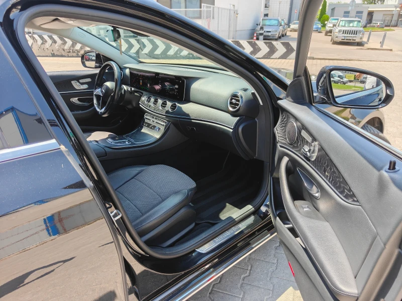 Mercedes-Benz E 300 Plug in hybrid, tuch, massage, airmatic, снимка 13 - Автомобили и джипове - 52727630