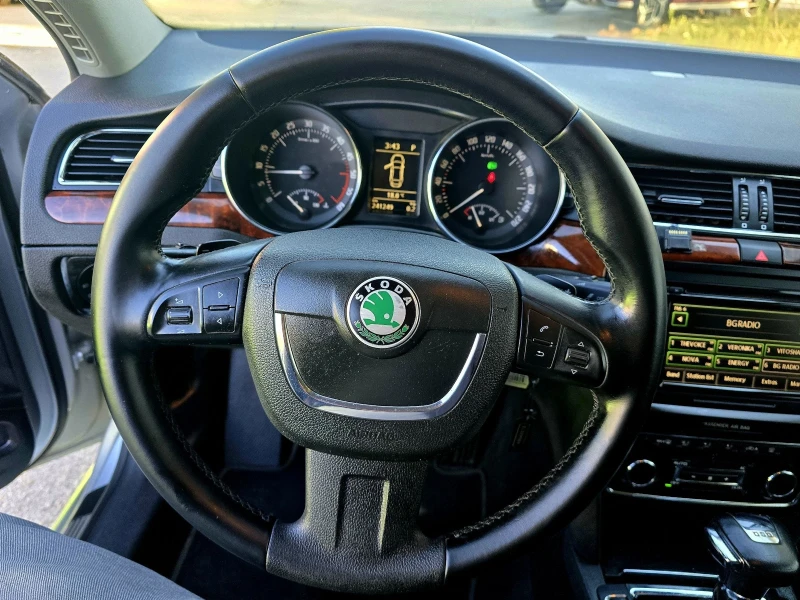 Skoda Superb 2 0TDI/170KC/АВТОМАТИК/КОЖА, снимка 12 - Автомобили и джипове - 52268360