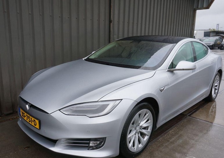 Tesla Model S  4x4 Гаранция, снимка 2 - Автомобили и джипове - 46464968