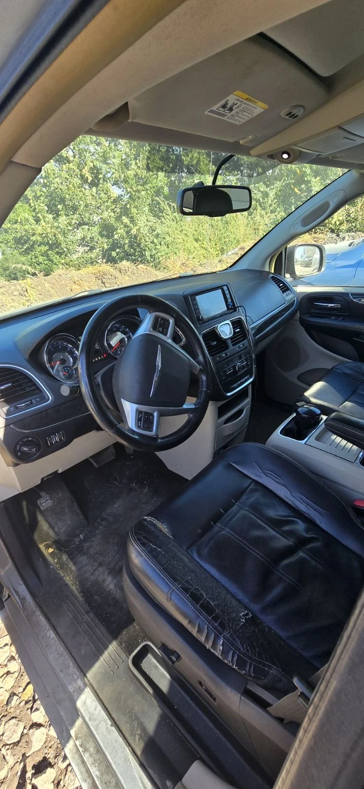 Chrysler Town and Country, снимка 4 - Автомобили и джипове - 56208267